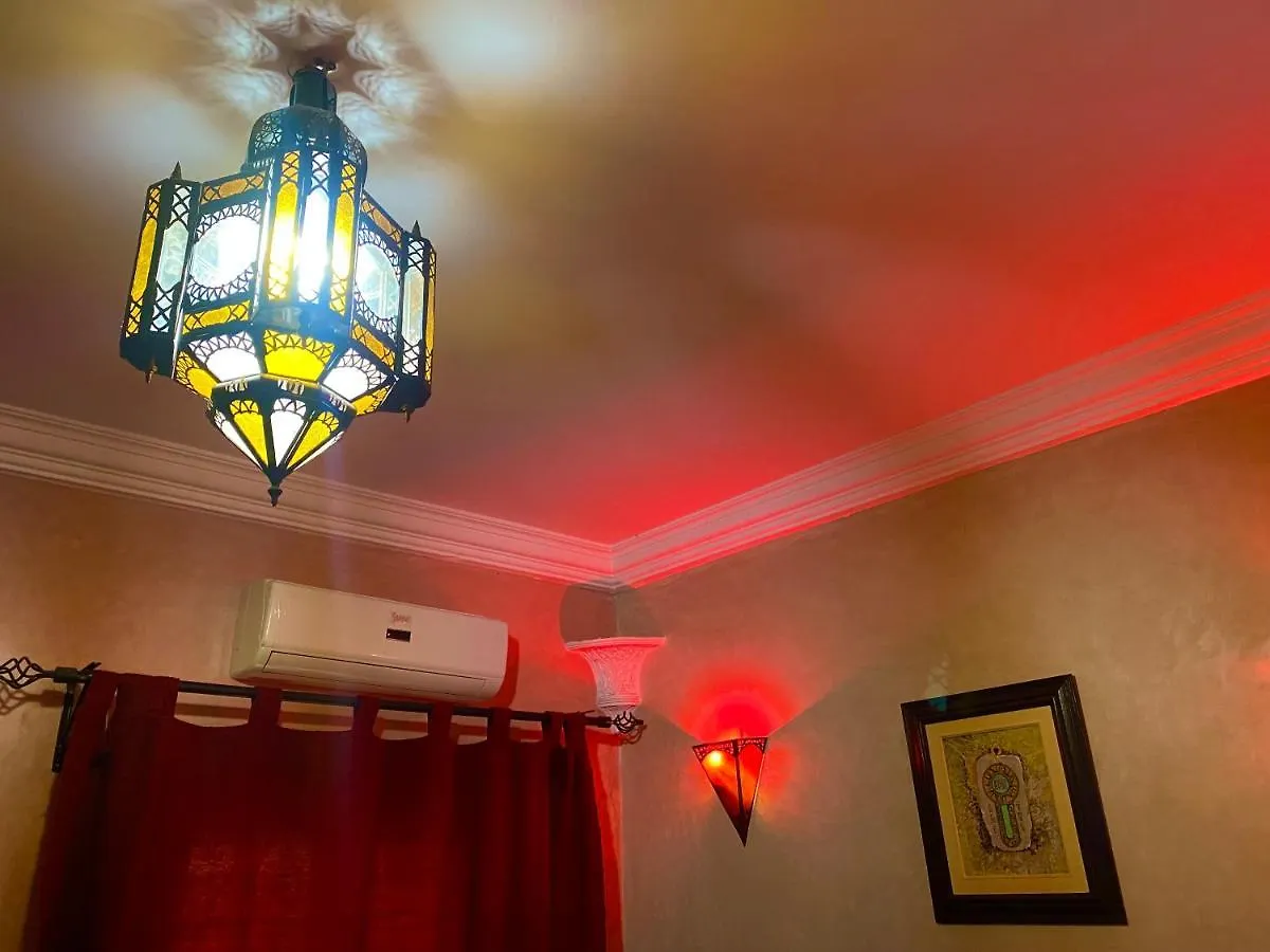 Pensionat Riad Kamal De Luxe Avec Jacuzzi Et Trois Piscines Au Coeur De Marrakech (Adults Only) Marrakesh Marocko